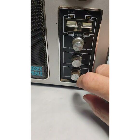 General Electric AM/FM Radio 7-2885F (Static When You Adjust Volume) - Picture 11 of 11